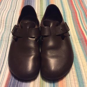 Super cute Birkenstock shoes