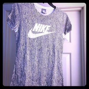 Nike running tee