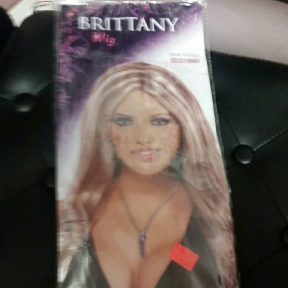 New Brittany style wig