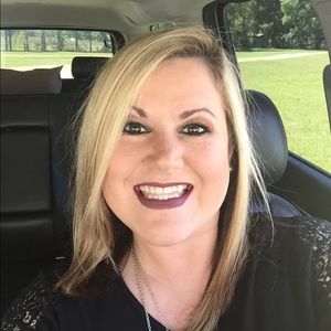 Meet your Posher, Tiffany