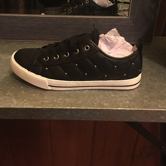 JustFab black sneakers