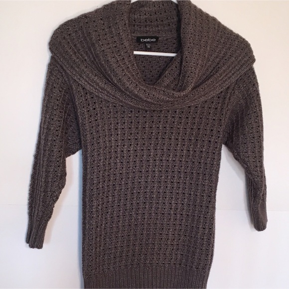 Bebe Gray Cowl Neck 3/4 Sleeve XS. Peekaboo Knit😘