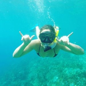 Meet your Posher, Aisha