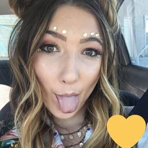 Meet your Posher, Ella