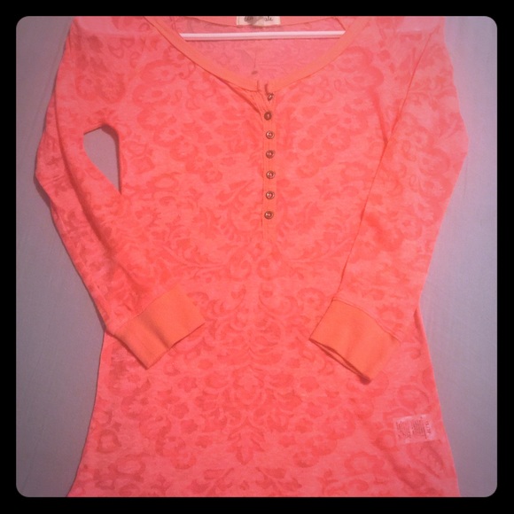 LIKE NEW~AEROPOSTALE SHEER HENLEY~SIZE XS