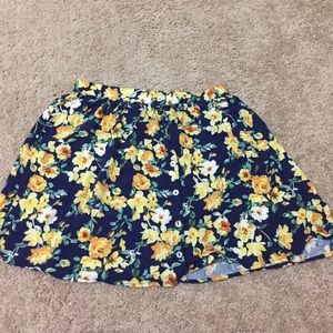 Cute Never worn Flower Skirt