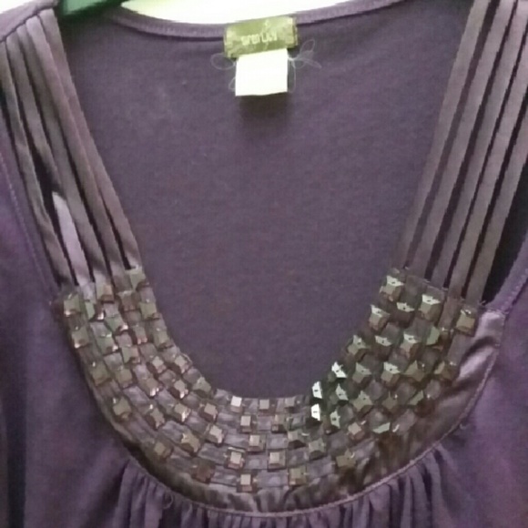 Tops - Picture 2 of 2