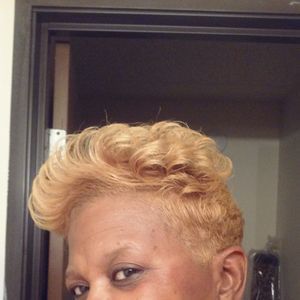 Meet your Posher, Carolyn elaine