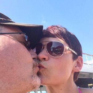 Meet your Posher, Crystal