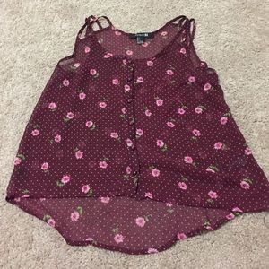 Sheer low high top w pocket! 🌸🌷