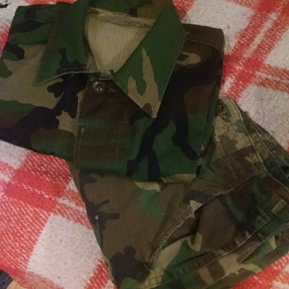 Women's (men's) Army Uniform - Picture 1 of 3