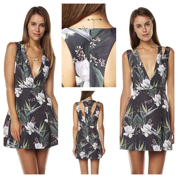 Stylestalker Catch a Wave Dark Tropical Dress Asos - Picture 2 of 5