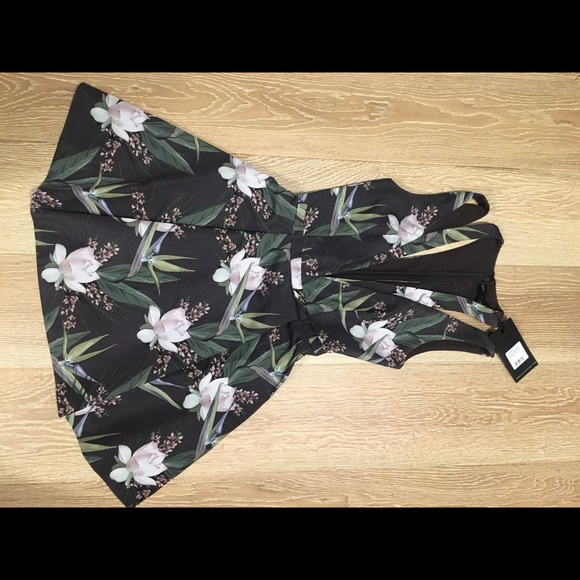 Stylestalker Catch a Wave Dark Tropical Dress Asos - Picture 5 of 5