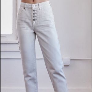 PacSun Bullhead White Vintage High Rise Jeans