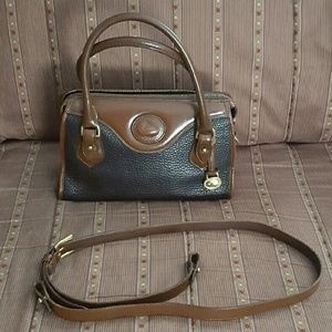 Dooney and bourke Leather Black/Brown Satchel🎃