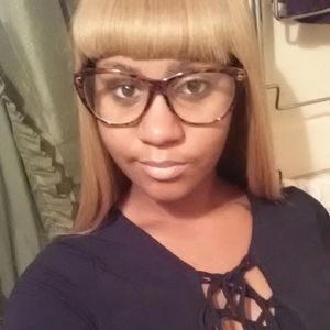 Meet your Posher, Kellye
