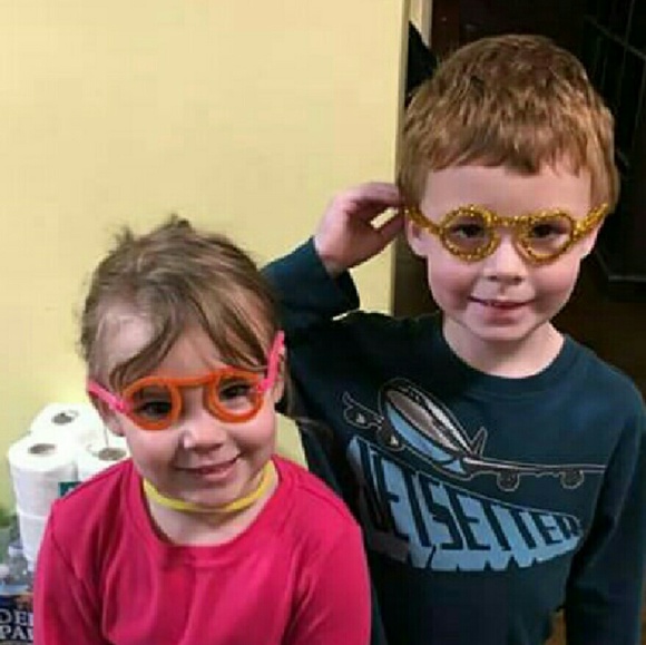 Meet your Posher, Carla - Picture 2 of 2