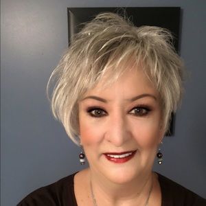 Meet your Posher, Cheryl