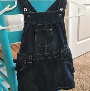 Old Navy Ruffle butt skirt-all 18-24M🐘