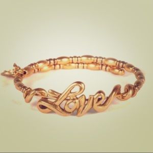 Love Wrap Bracelet! Alex & Ani. Super Cute!
