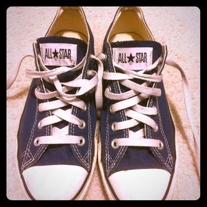 Navy Blue Converse Chuck Taylor All Star Sneaker