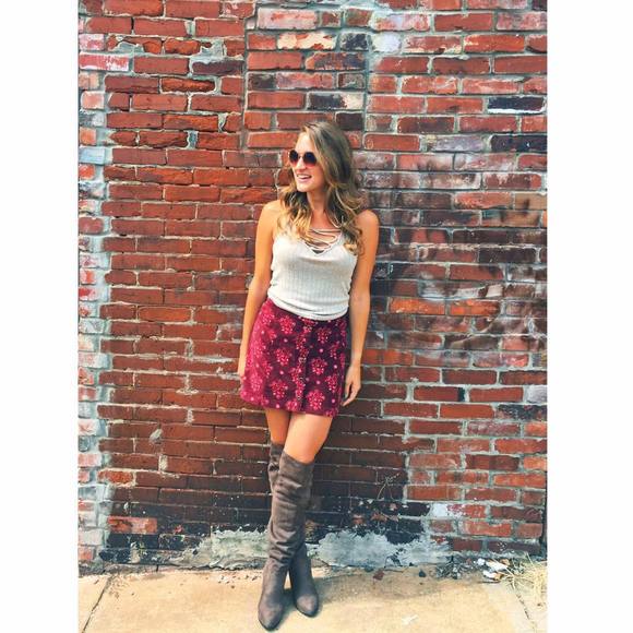 Meet your Posher, Alexandrea - Picture 2 of 8