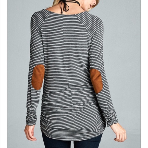 💥1 SMALL LEFT💥 Grey Striped Tunic w/Elbow Patch - Picture 2 of 3