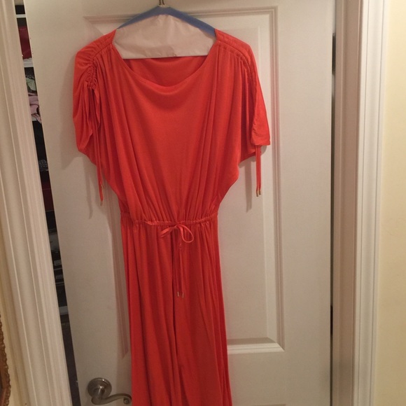 hollywould Dresses & Skirts - Dress hollywould Dresses & Skirts - Dress