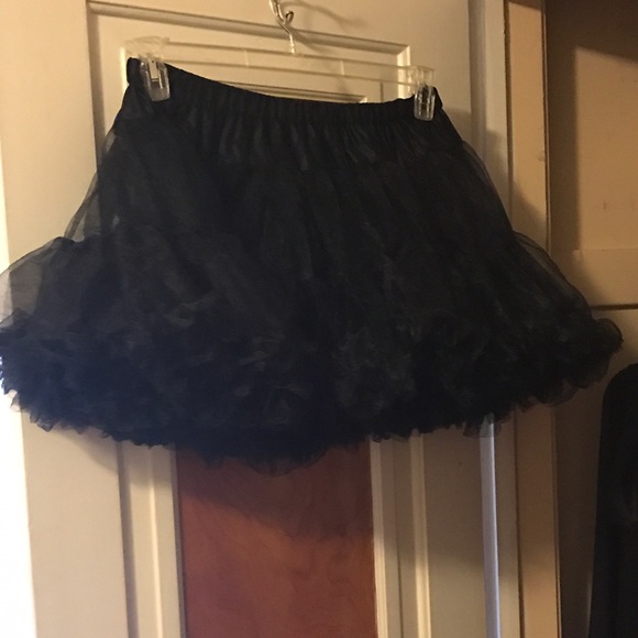 Black Tutu - worn once - 1x-2x