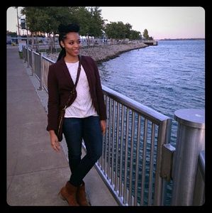 Meet your Posher, Nika