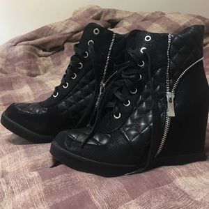 Bamboo Wedge sneakers