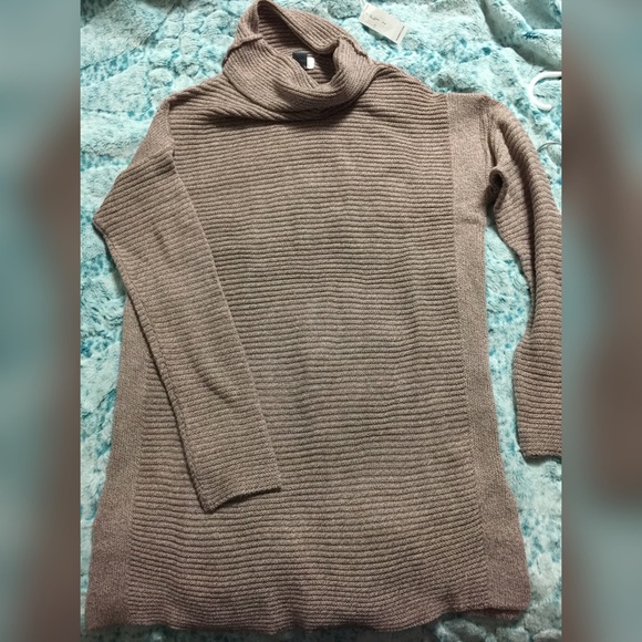 🛍Cowl neck sweater
