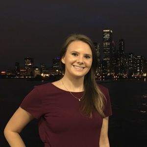 Meet your Posher, Claire