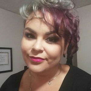 Meet your Posher, Eunice