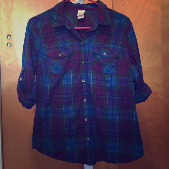 SALE Plaid Top 🎉