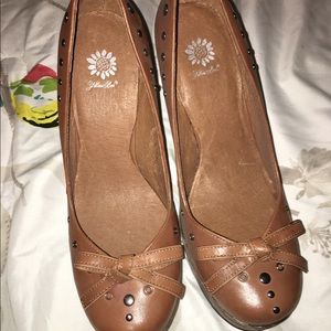Yellowbox Wedges size 10 new without box