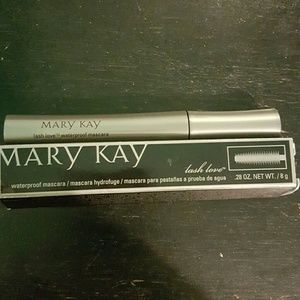 Mary Kay Lash Love waterproof mascara