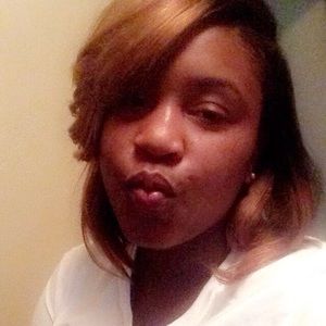 Meet your Posher, Jamesha