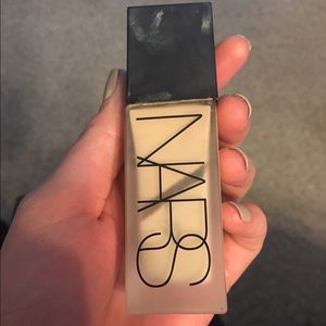 NARS all day luminous weightless foundation inGobi
