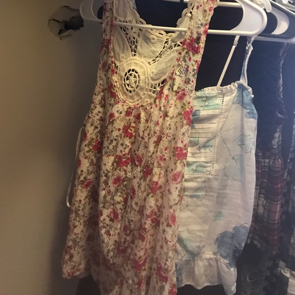 Floral crocheted tank
