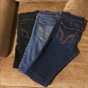 3 Hollister Jeans