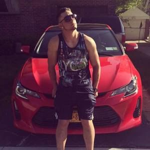 Meet your Posher, Daniel