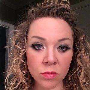 Meet your Posher, Krystal