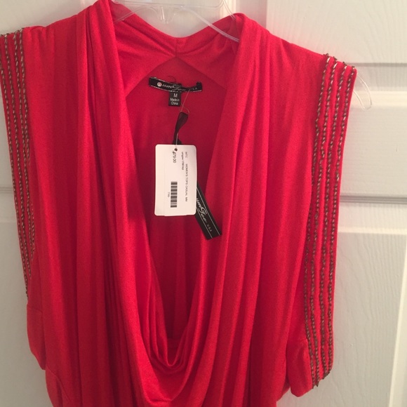 Red dress - Picture 3 of 3