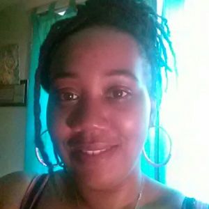 Meet your Posher, Latoya