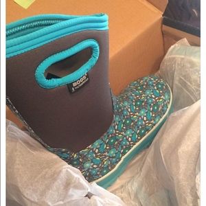 Bogs size 3.  New in box
