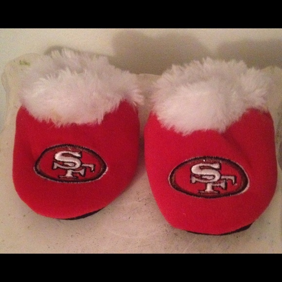 Plush San Francisco 49'er baby slippers