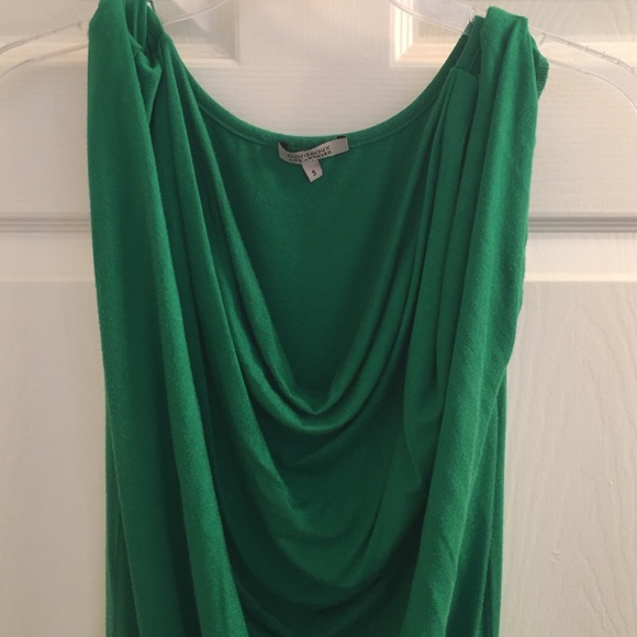 Green dress - Picture 2 of 2