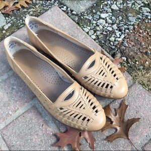Vintage Neutral Tan Flat Loafers