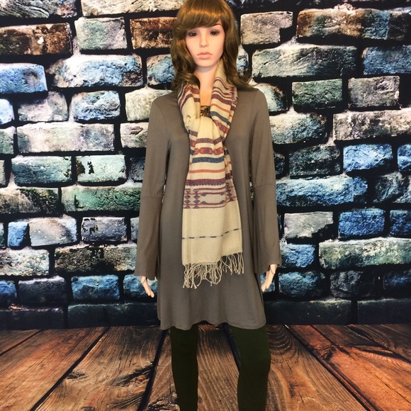 Boho Bell Sleeve Dress - Picture 3 of 3